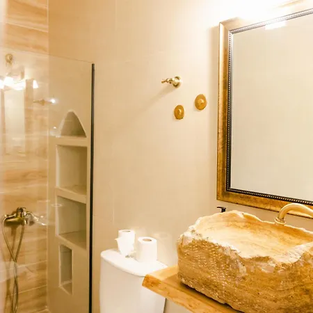 La Tore Di Montenegro Villa Gythio