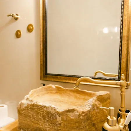 Villa La Tore Di Montenegro Gythio