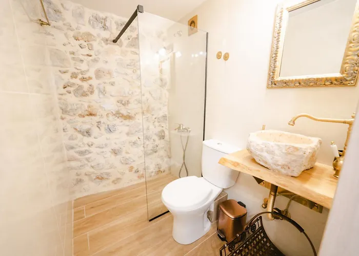 La Tore Di Montenegro * غيتيو